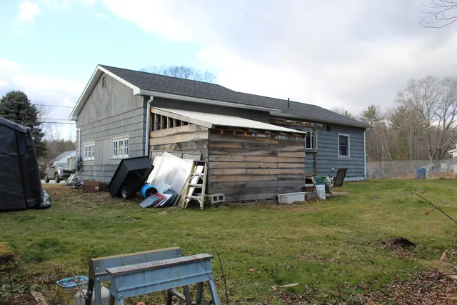 $300,000 | 7 Alexander Street, Lisbon, ME 04250