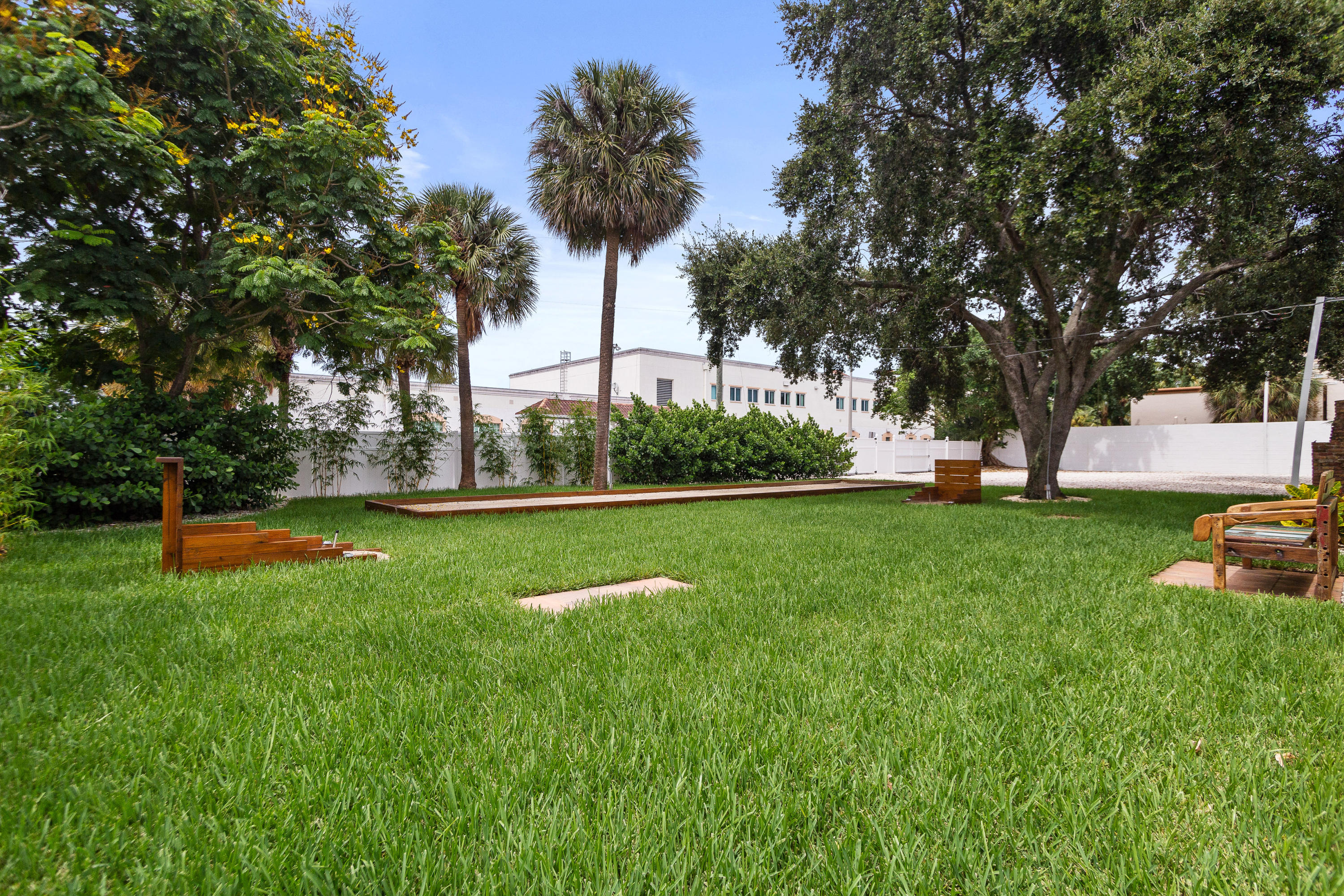 214 Southwest 2nd Avenue Boca Raton, FL 33432 - Photo 22 of 23 214 SW 2nd Ave fenced in ext area 14