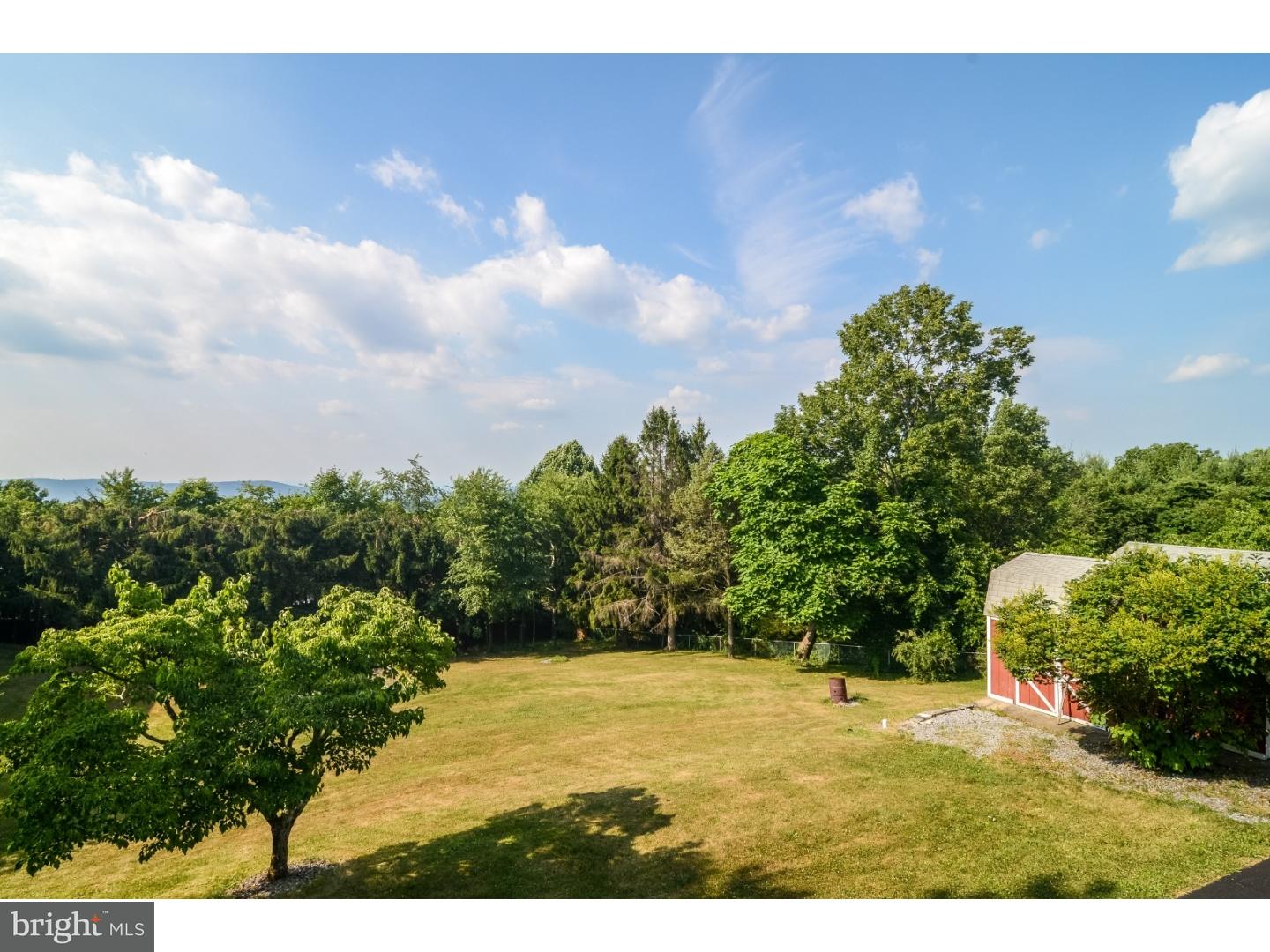 1385 Highpoint Road Coopersburg, PA 18036 - Photo 17 of 23 Gallery Image 17