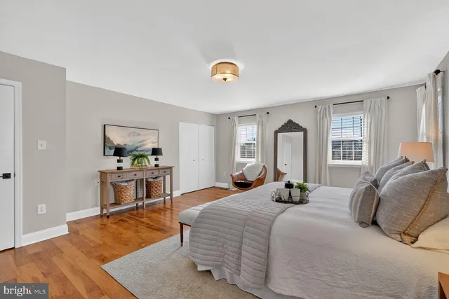 $1,199,900 | 2607 Washington Boulevard, Arlington, VA 22201