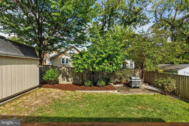 $1,199,900 | 2607 Washington Boulevard, Arlington, VA 22201