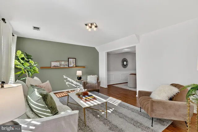 $1,199,900 | 2607 Washington Boulevard, Arlington, VA 22201