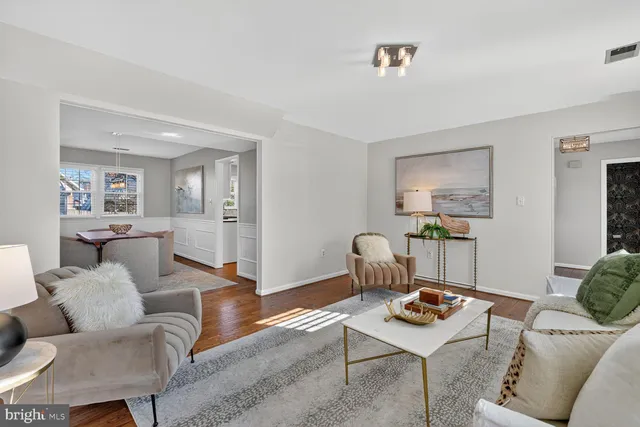 $1,199,900 | 2607 Washington Boulevard, Arlington, VA 22201