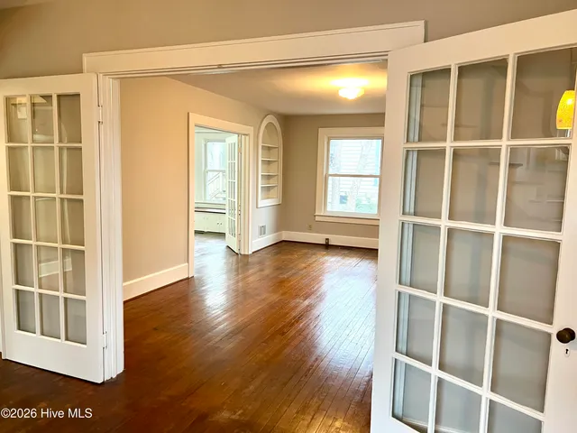 $1,800 | 639 East Main Street, Belhaven, NC 27810