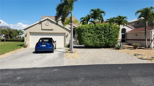 $2,400 | 6118 Montego Bay Loop, Fort Myers, FL 33908