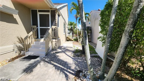 $2,400 | 6118 Montego Bay Loop, Fort Myers, FL 33908