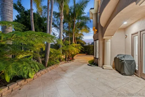 $2,247,000 | 7166 Tern Place, Carlsbad, CA 92011