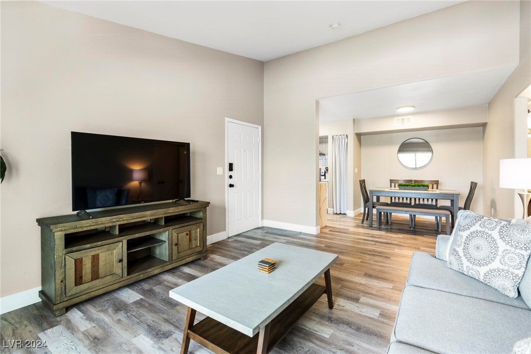 7255 West Sunset Road, Unit 2018 Las Vegas, NV 89113 - Photo 5 of 29 Gallery Image 5