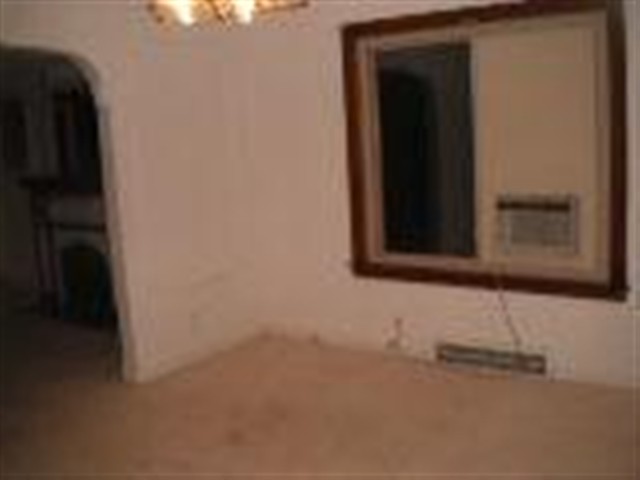 5550-52 Yorkshire Road Detroit, MI 48224 - Photo 10 of 11 31080836-9.JPG