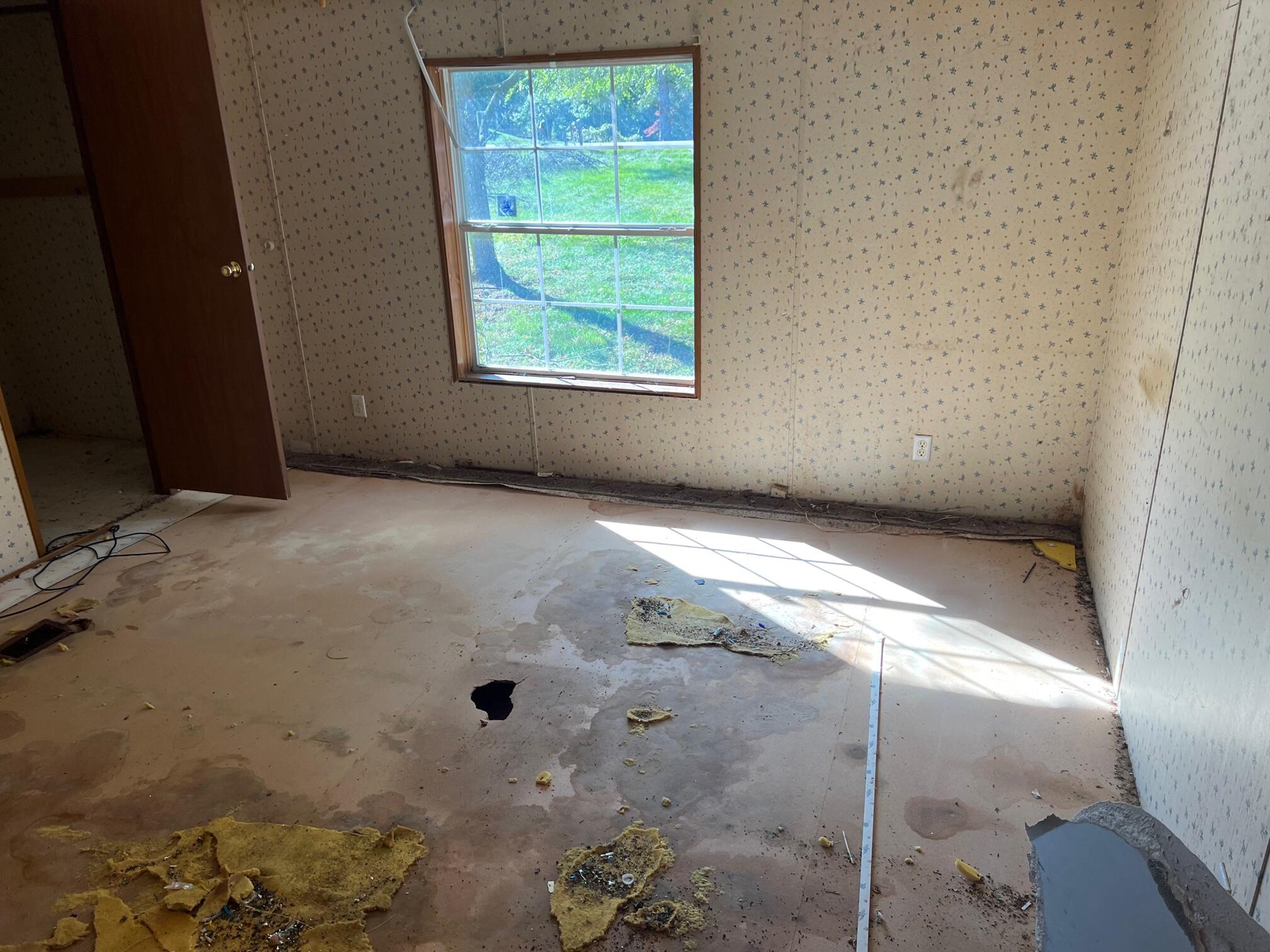 2329 Roslin Road Benton Harbor, MI 49022 - Photo 13 of 17 IMG_7548