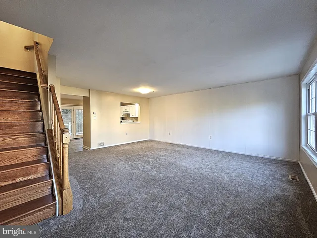 $1,875 | 102 Ridge Court, Winchester, VA 22603