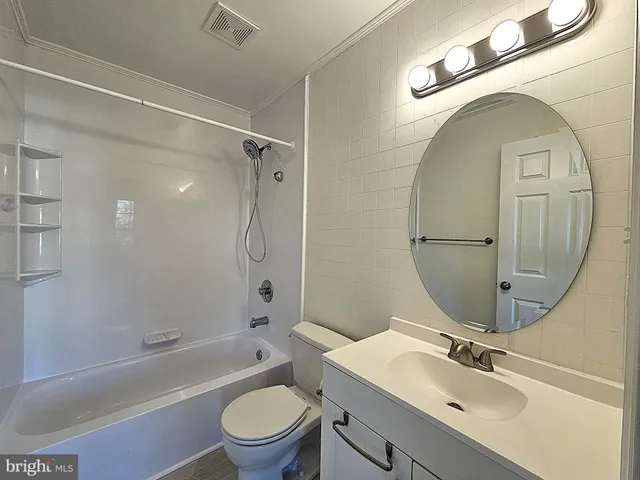 $1,875 | 102 Ridge Court, Winchester, VA 22603