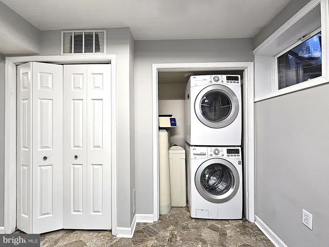 $1,875 | 102 Ridge Court, Winchester, VA 22603