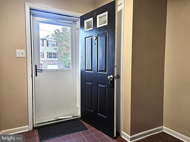 $1,875 | 102 Ridge Court, Winchester, VA 22603