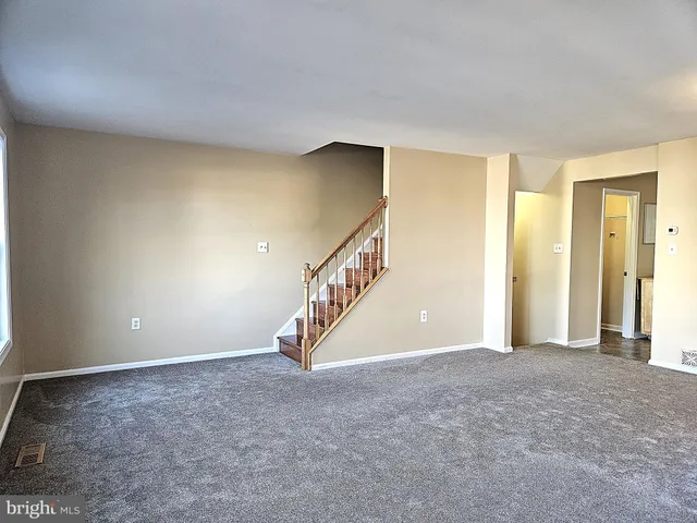 $1,875 | 102 Ridge Court, Winchester, VA 22603