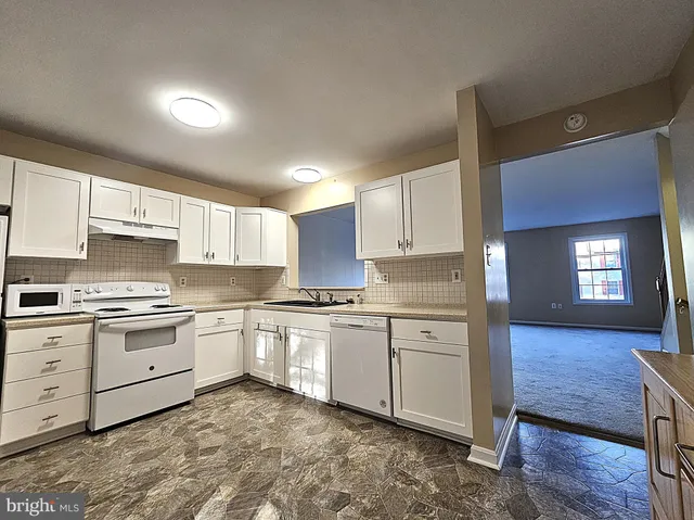 $1,875 | 102 Ridge Court, Winchester, VA 22603