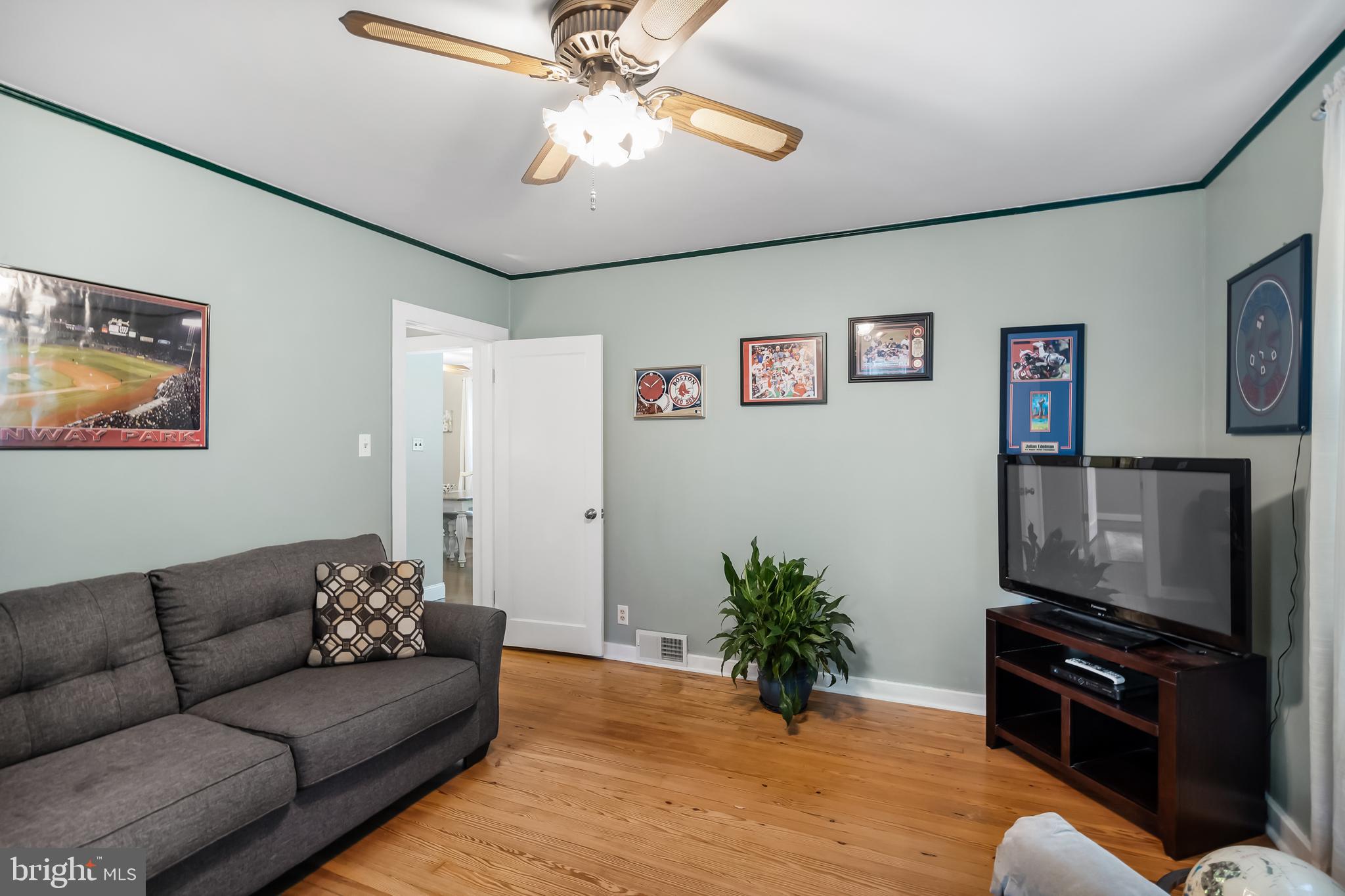 37 Edgewood Road Bordentown, NJ 08505 - Photo 13 of 51 First Floor Bedroom