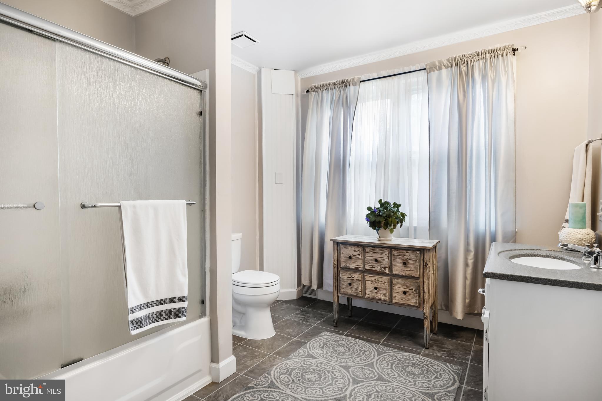 37 Edgewood Road Bordentown, NJ 08505 - Photo 14 of 51 First Floor Bathroom