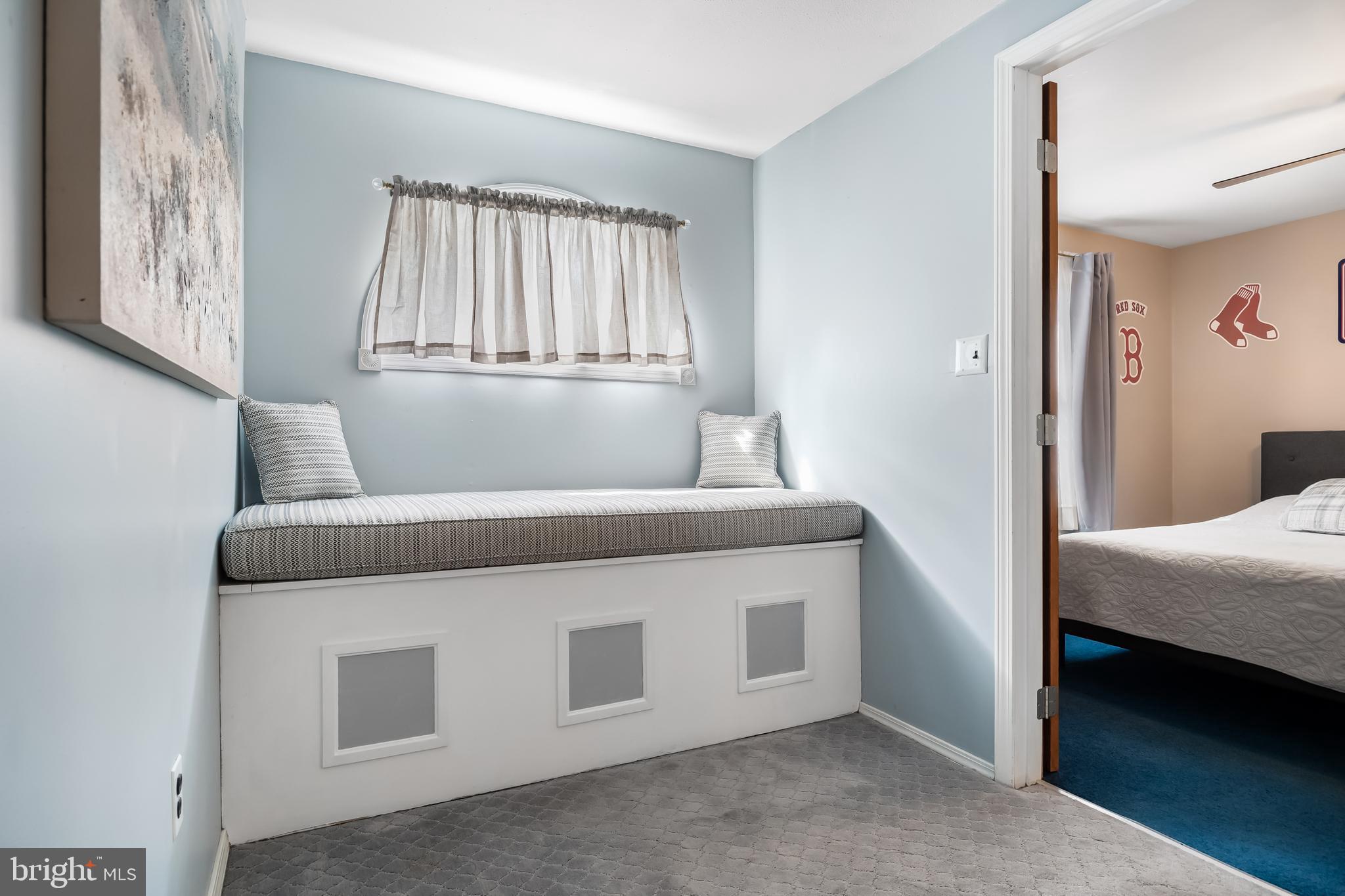 37 Edgewood Road Bordentown, NJ 08505 - Photo 24 of 51 Upstairs hallway