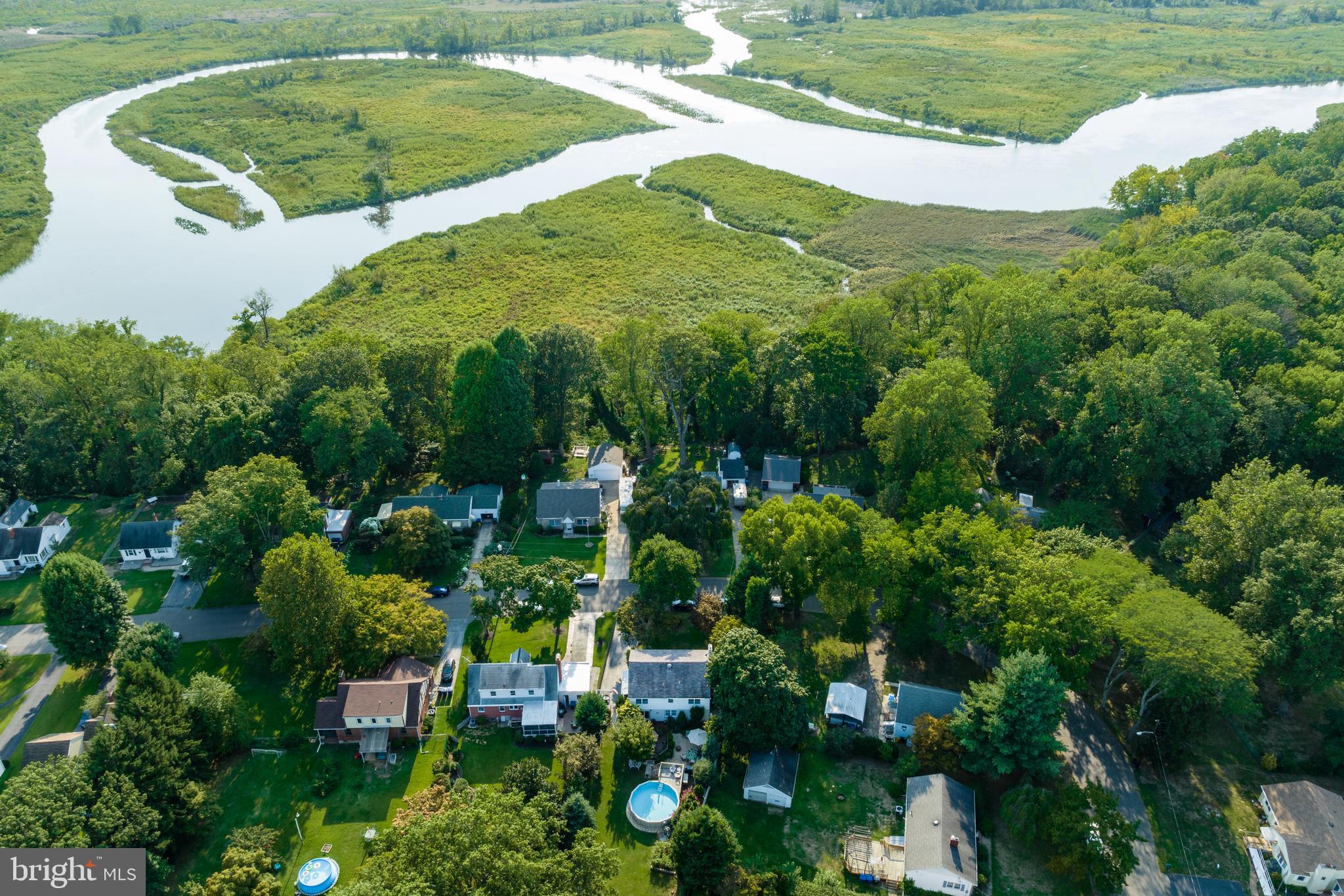 37 Edgewood Road Bordentown, NJ 08505 - Photo 48 of 51 drone view