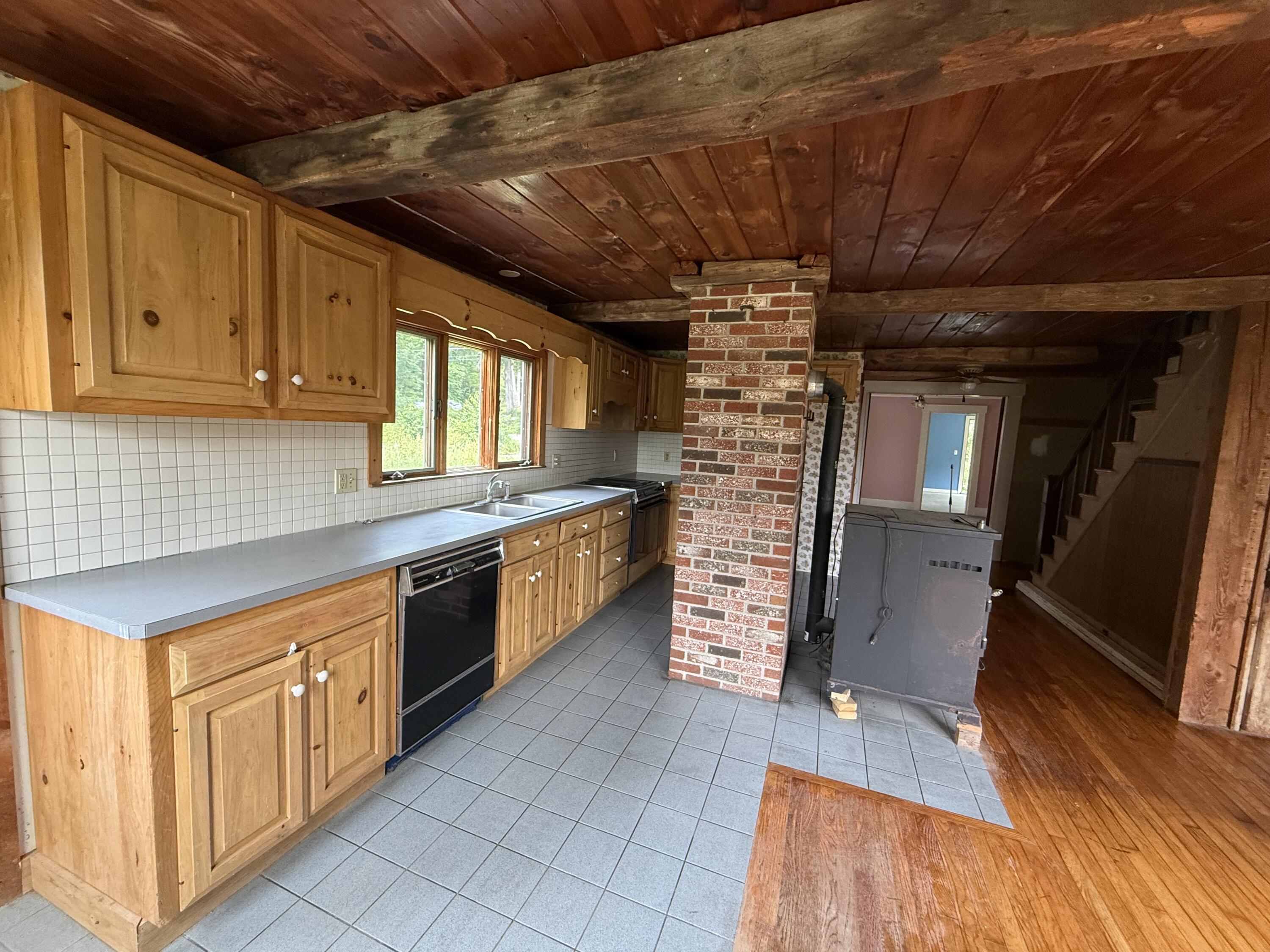 254 Sunset Road Sanford, ME 04083 - Photo 12 of 44 IMG_8600