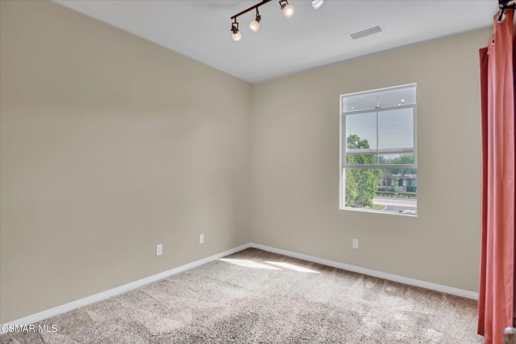 3262 London Lane Oxnard, CA 93036 - Photo 17 of 46