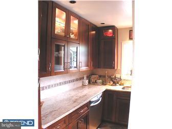 105 Juniper Road Havertown, PA 19083 - Photo 10 of 12 Kitchen