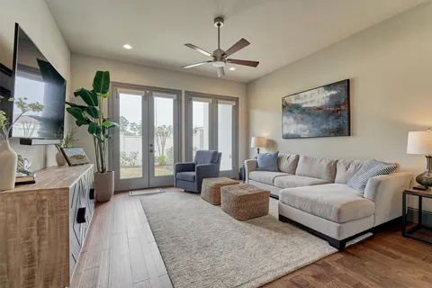 $1,395,000 | 42 Secluded Trail, The Woodlands, TX 77380