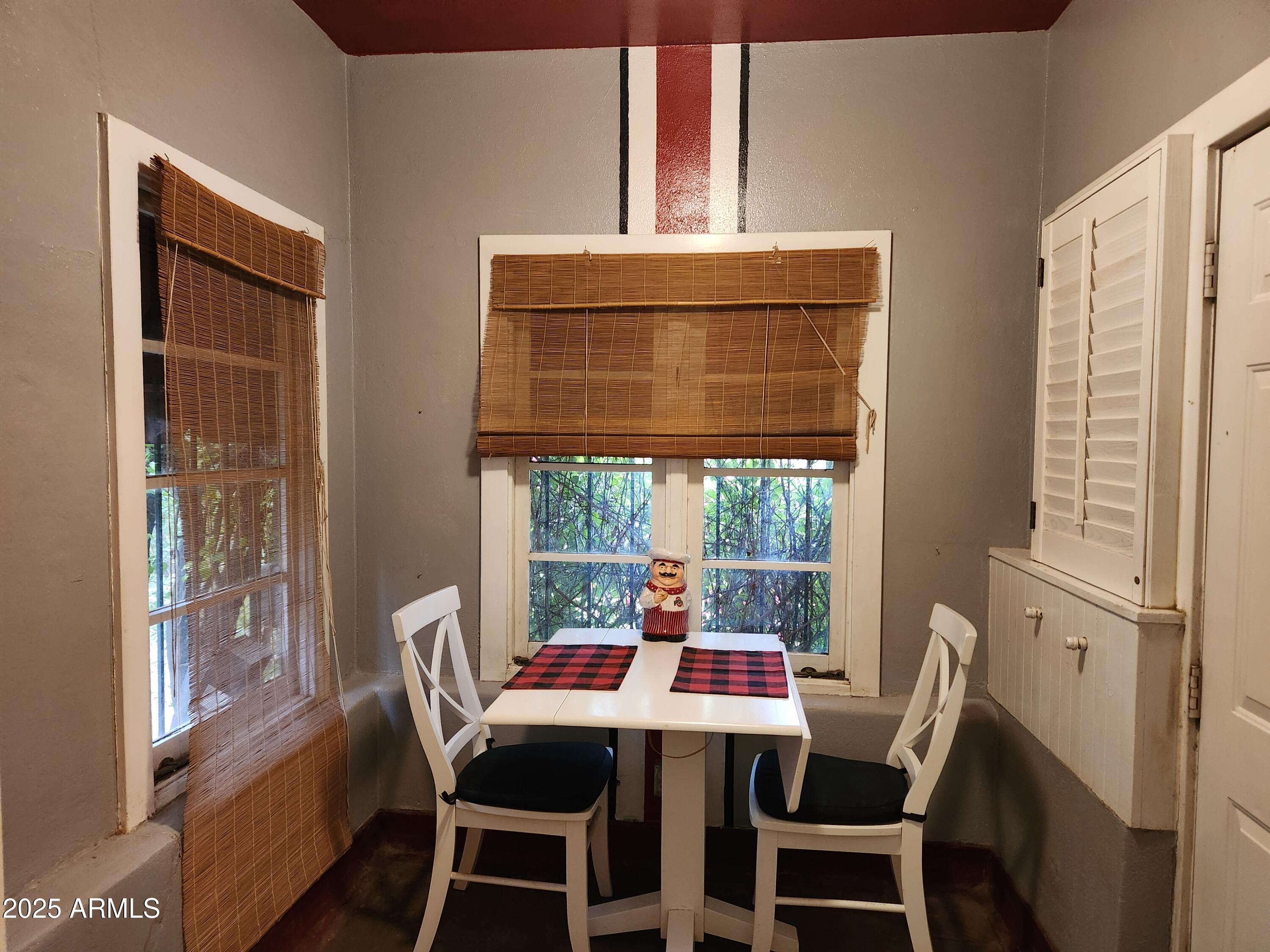 905 West McDowell Road Phoenix, AZ 85007 - Photo 8 of 11 Dining nook