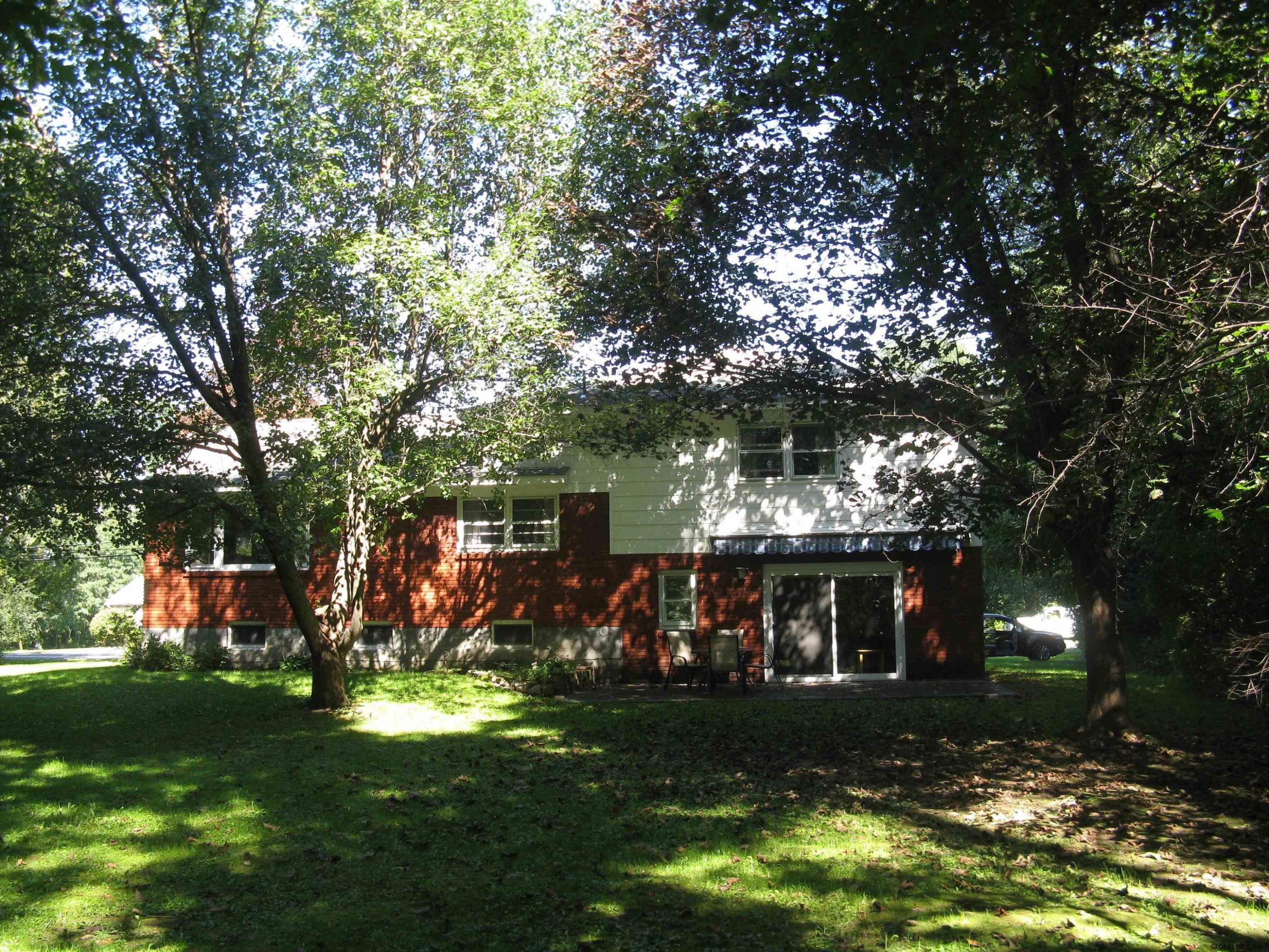 42 Altamont Road Voorheesville, NY 12186 - Photo 4 of 40 Photo 4