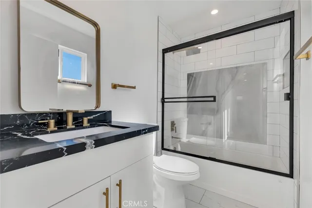 $1,199,000 | 8127 Radford Avenue, North Hollywood, CA 91605