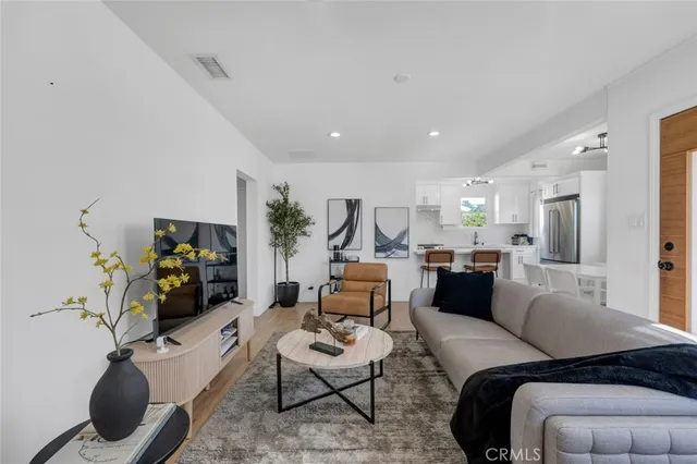 $1,175,000 | 8127 Radford Avenue, North Hollywood, CA 91605