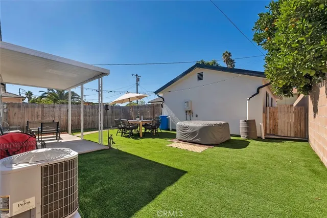 $1,175,000 | 8127 Radford Avenue, North Hollywood, CA 91605