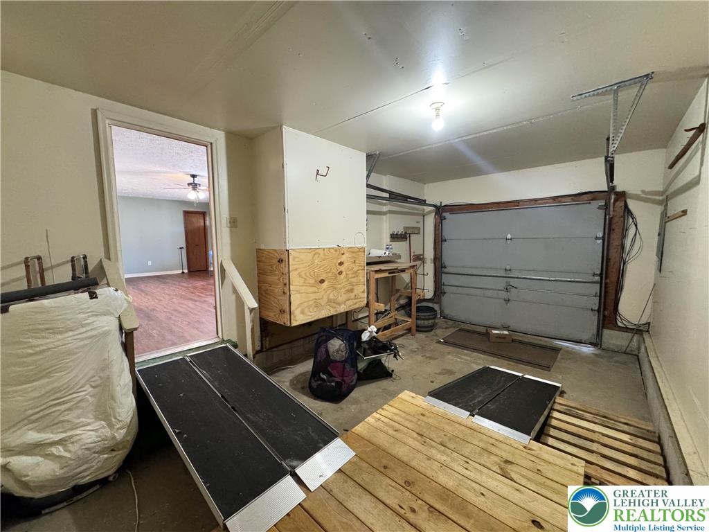 217 Bindale Road Tamiment, PA 18371 - Photo 5 of 21