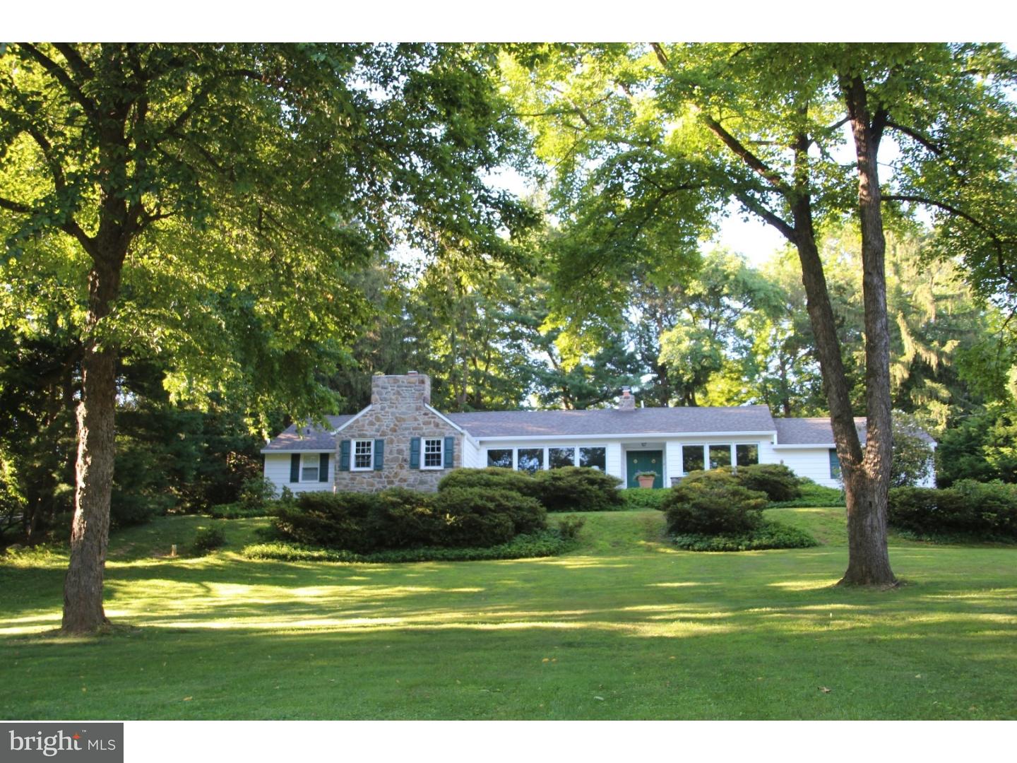 1049 Broadview Road Wayne, PA 19087 - Photo 2 of 21