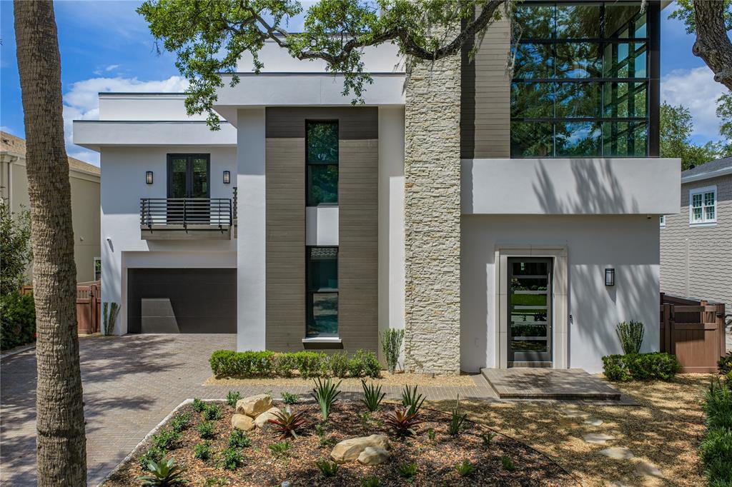 2903 West Hawthorne Road Tampa, FL 33611 - Photo 2 of 82 Gallery Image 2