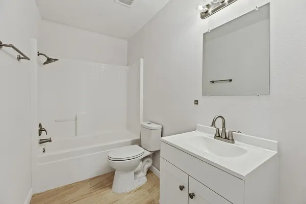 $1,895 | 18210 Beaverdell Drive, Tomball, TX 77377