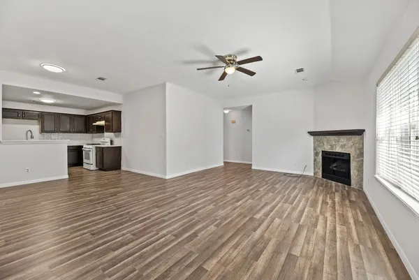 $1,895 | 18210 Beaverdell Drive, Tomball, TX 77377