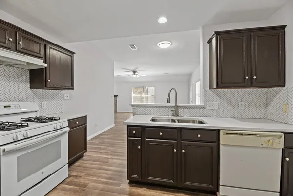 $1,895 | 18210 Beaverdell Drive, Tomball, TX 77377