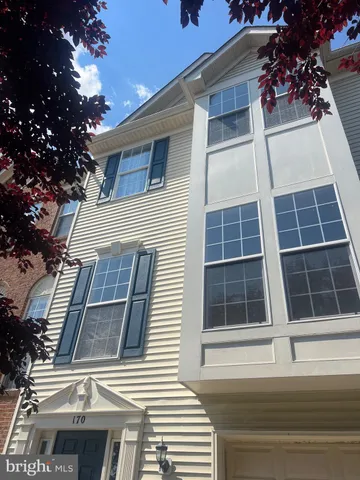 $1,900 | 170 Oxbow Drive, Strasburg, VA 22657