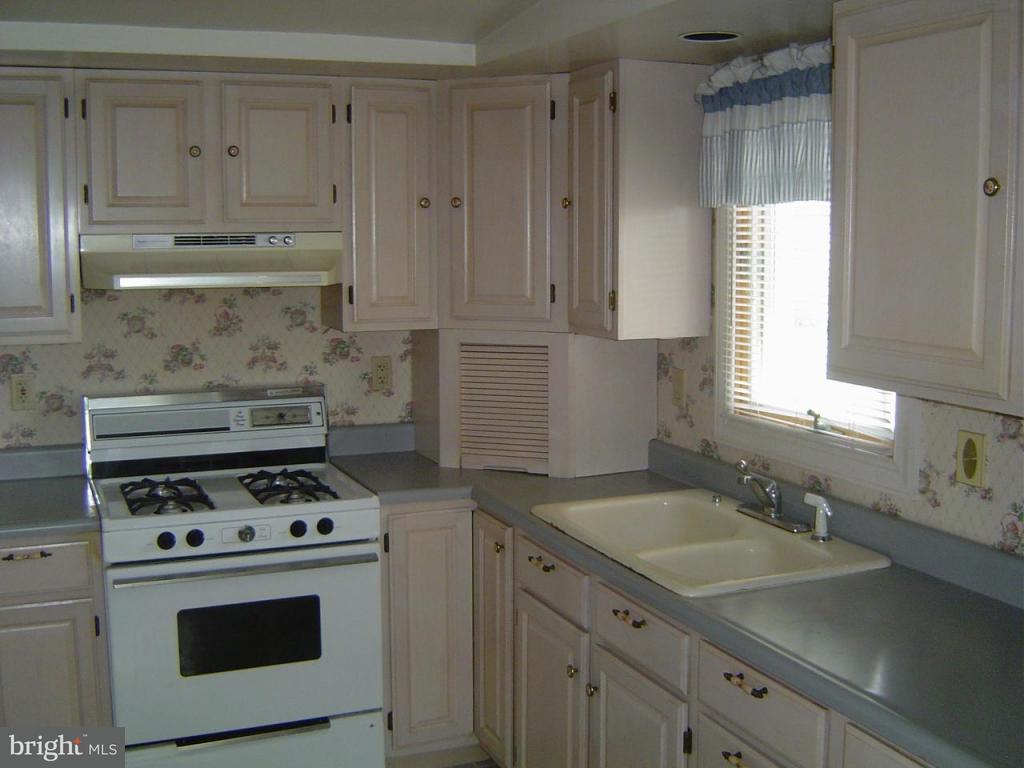 127 Greider Avenue Rheems, PA 17022 - Photo 12 of 17 Gallery Image 12