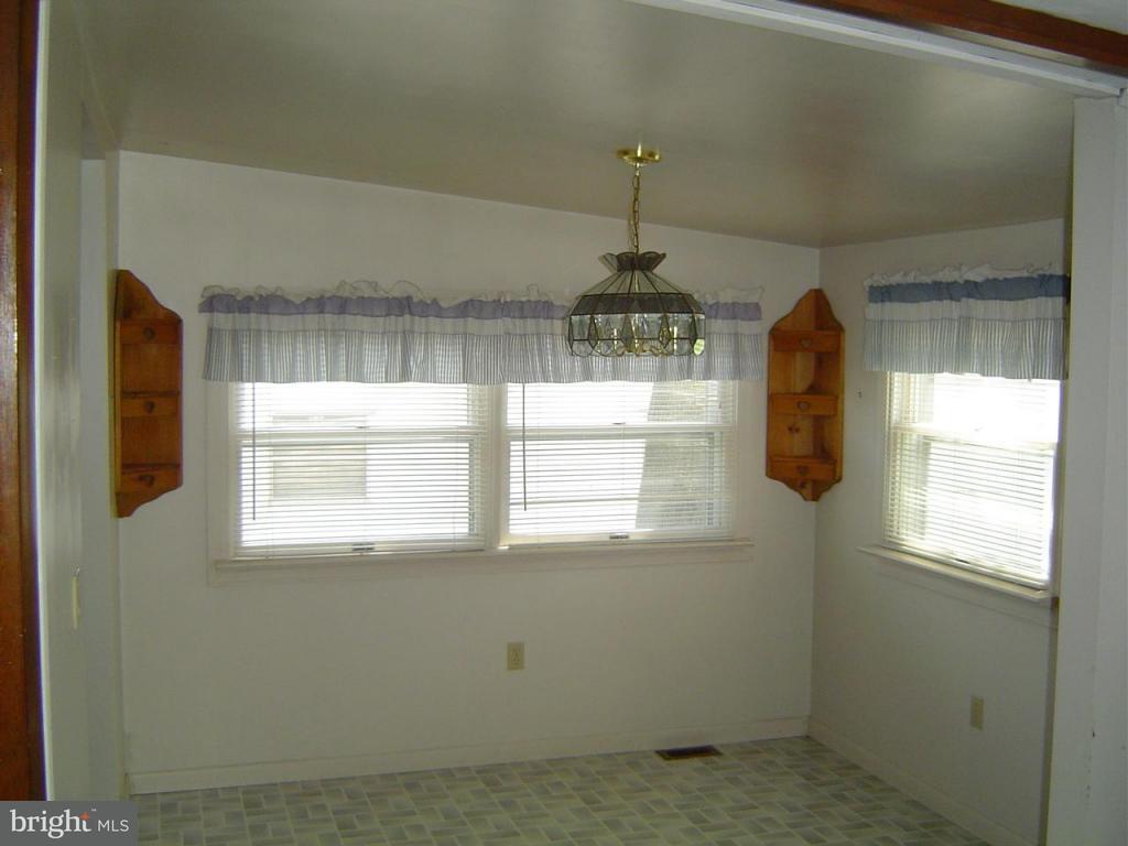 127 Greider Avenue Rheems, PA 17022 - Photo 9 of 17 Gallery Image 9