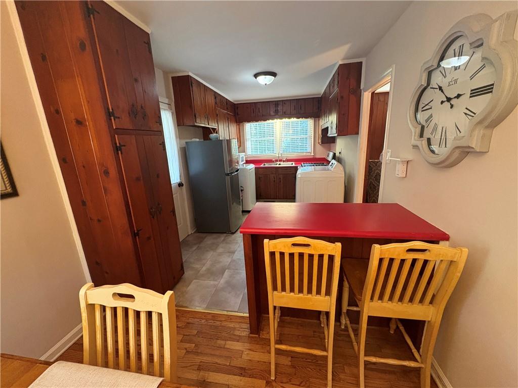 2805 Homeland Drive Atlanta, GA 30360 - Photo 54 of 74 a dining room with furniture and window
