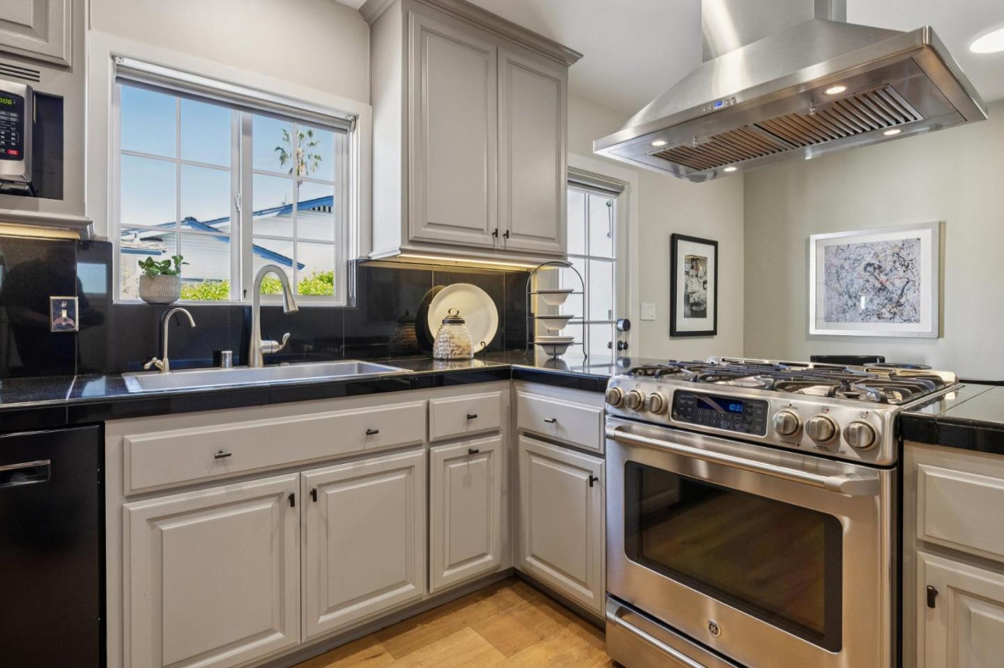 559 South Taaffe Street Sunnyvale, CA 94086 - Photo 16 of 46