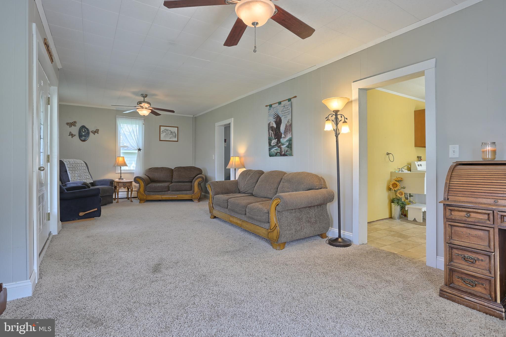 541 Schubert Road Bethel, PA 19507 - Photo 7 of 35 Living Room