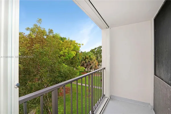 $2,100 | 8006 Southwest 149th Avenue, Unit D403, Miami, FL 33193