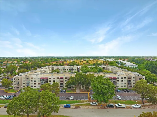 $2,100 | 8006 Southwest 149th Avenue, Unit D403, Miami, FL 33193