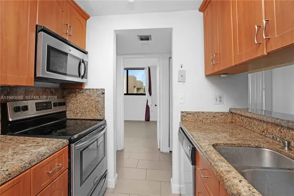 $2,100 | 8006 Southwest 149th Avenue, Unit D403, Miami, FL 33193