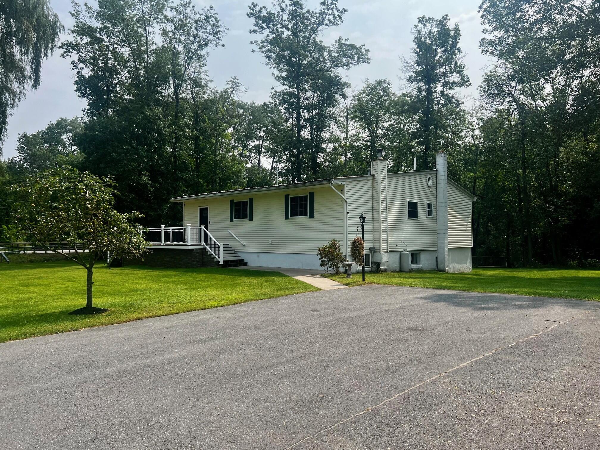 371 Fox Farm Road Plattsburgh, NY 12901 - Photo 1 of 44