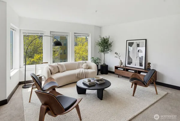 $385,000 | 2440 Western Avenue, Unit 509, Seattle, WA 98121